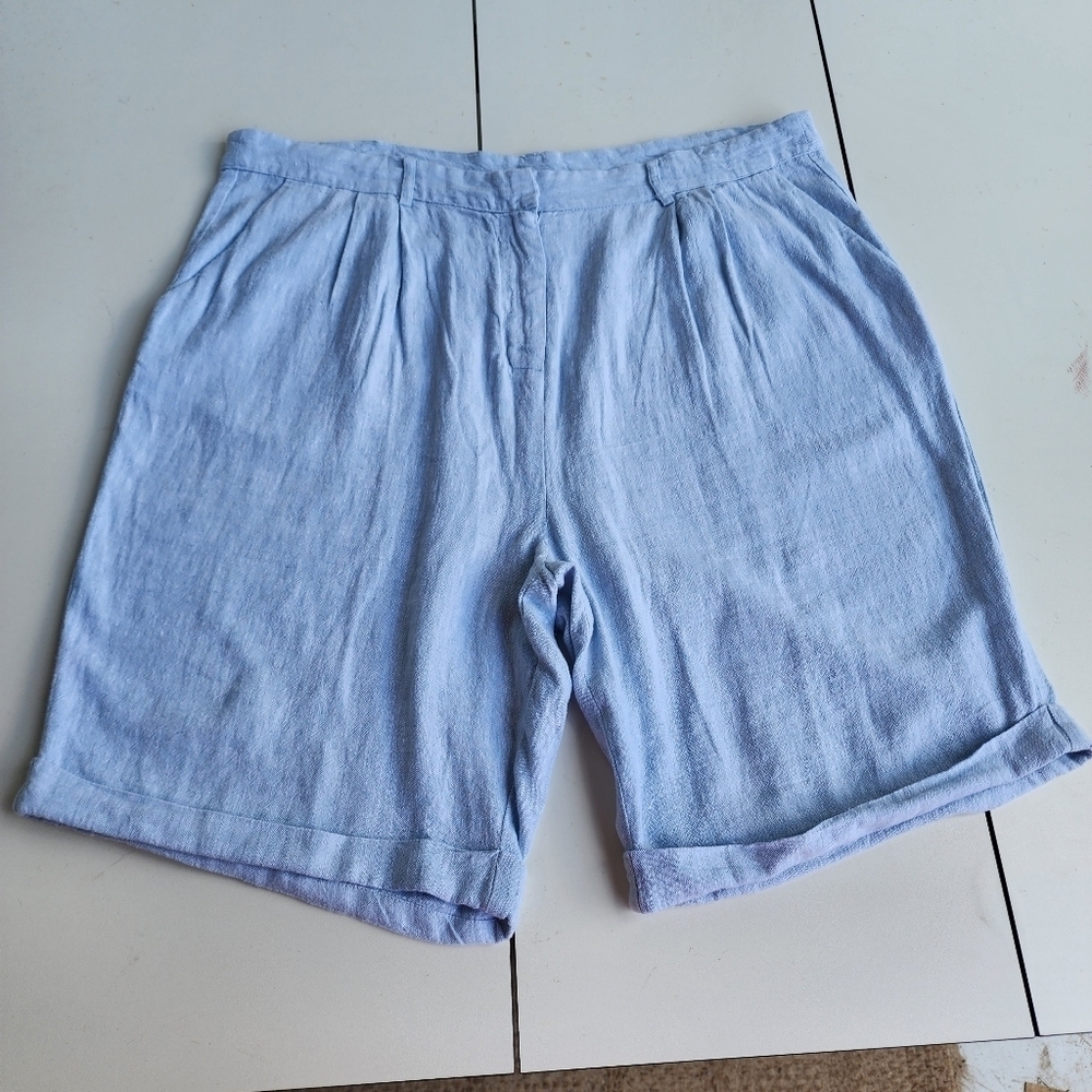 Charlie Paige Women’s Blue Linen Shorts Pleated High Rise 9" Inseam Sz XL